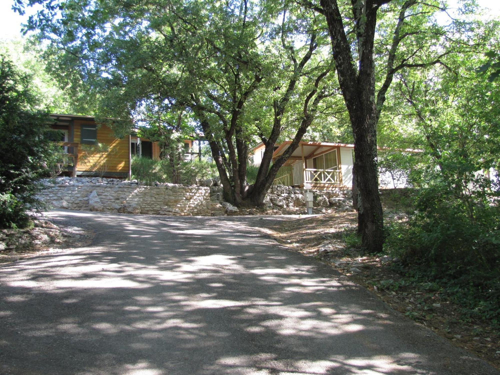 Camping Chalets Les Chenes Verts Vogue Zewnętrze zdjęcie