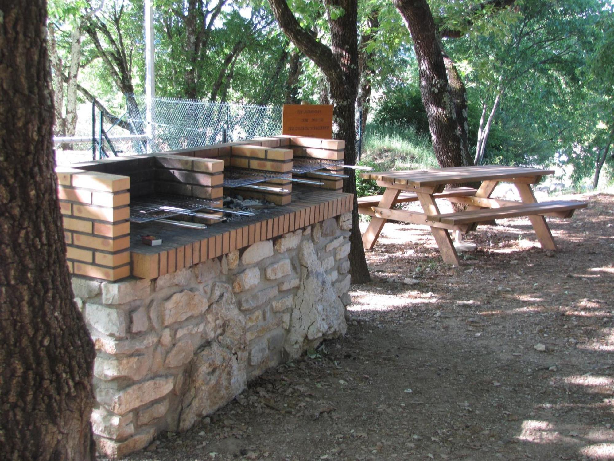 Camping Chalets Les Chenes Verts Vogue Zewnętrze zdjęcie